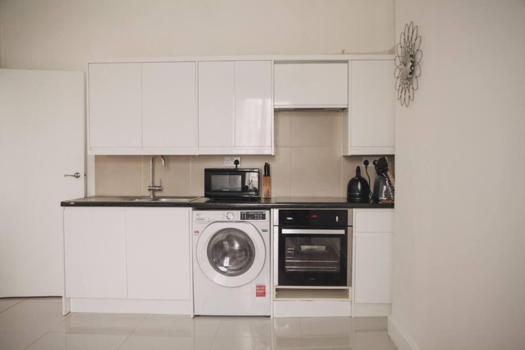 3 Bed Flat With Balcony Central London Bagian luar foto