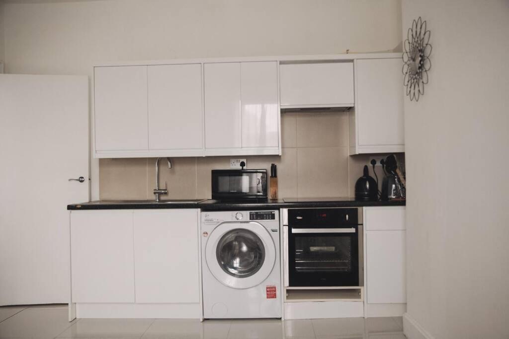 3 Bed Flat With Balcony Central London Bagian luar foto